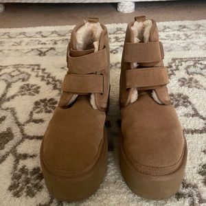 UGG Neumal Platform Bootie Size 8